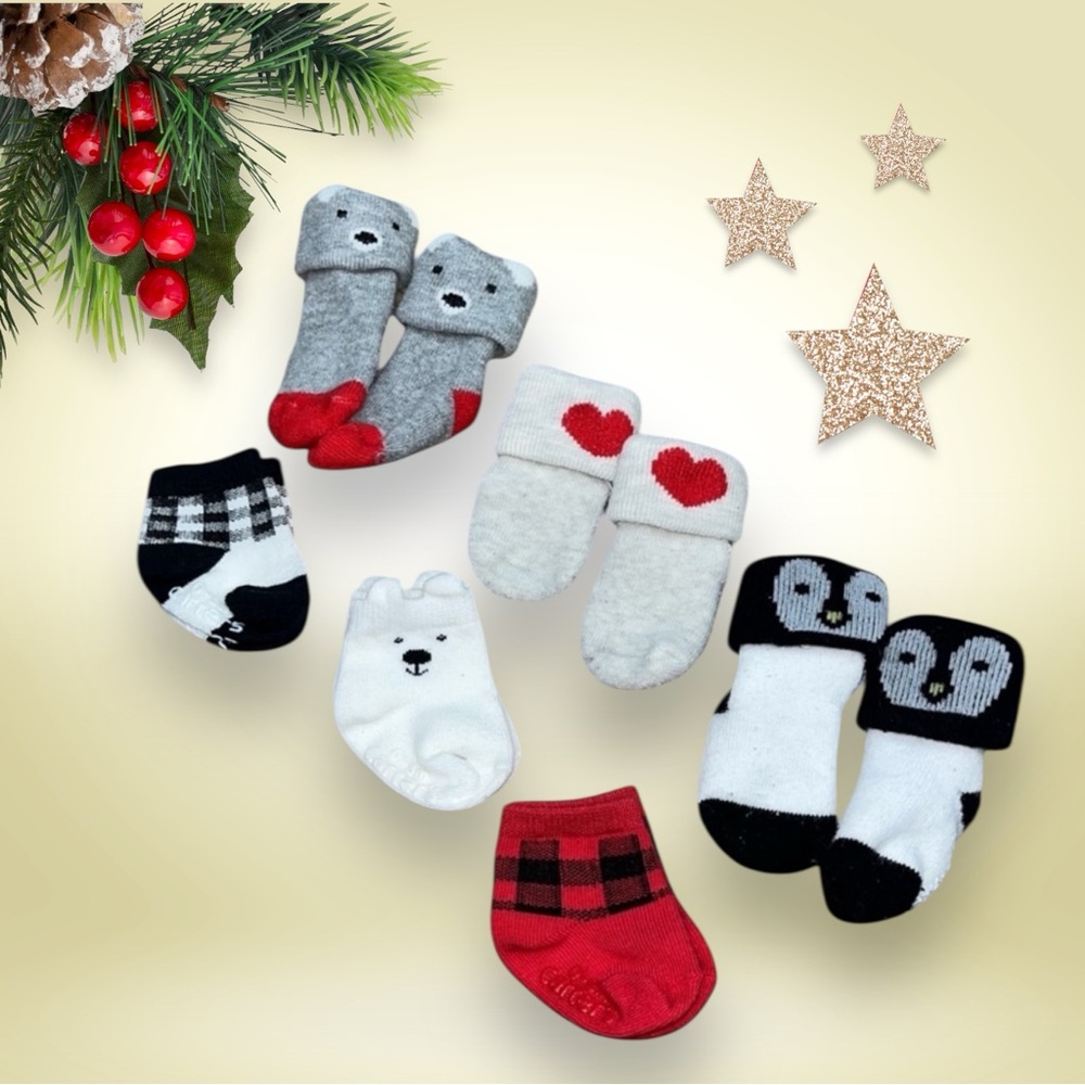 GAP Holiday Socks Newborn Buffalo Check Socks Newborn Like New
